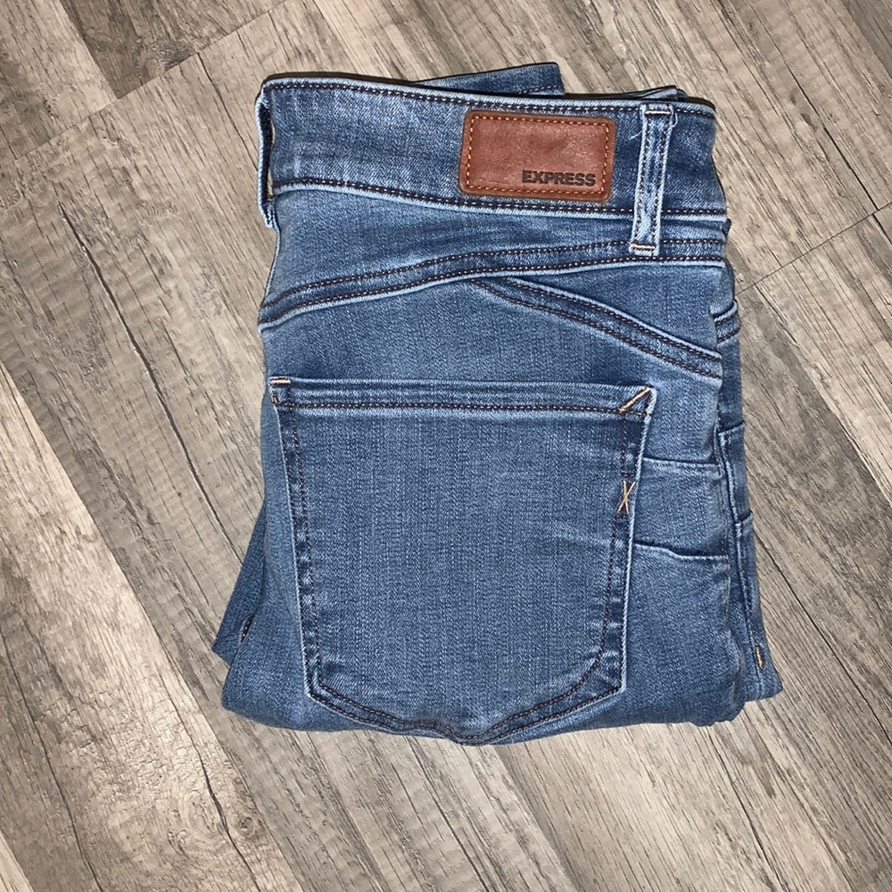 EXPRESS JEANS